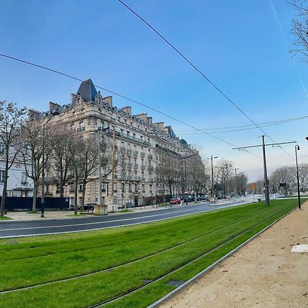 Prestige A Paris Luxe, Calme Et Proche Tour Eiffel Et Champs-Elysees Exterior photo