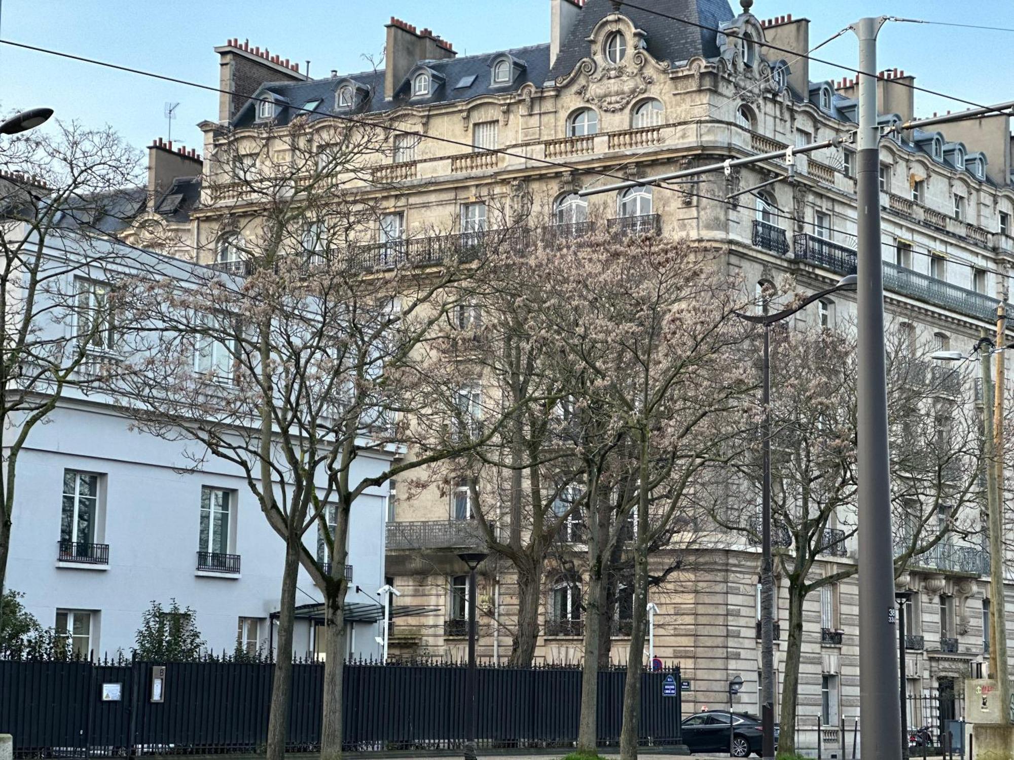 Prestige A Paris Luxe, Calme Et Proche Tour Eiffel Et Champs-Elysees Exterior photo