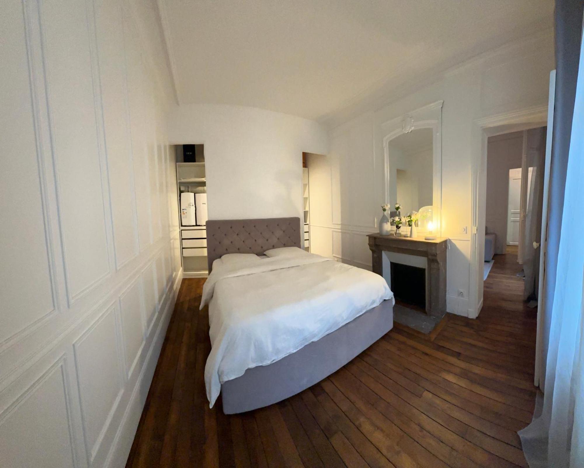 Prestige A Paris Luxe, Calme Et Proche Tour Eiffel Et Champs-Elysees Exterior photo